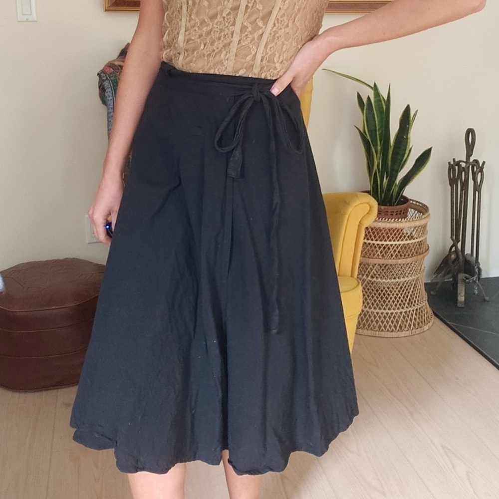 Elegant Black Midi Skirt